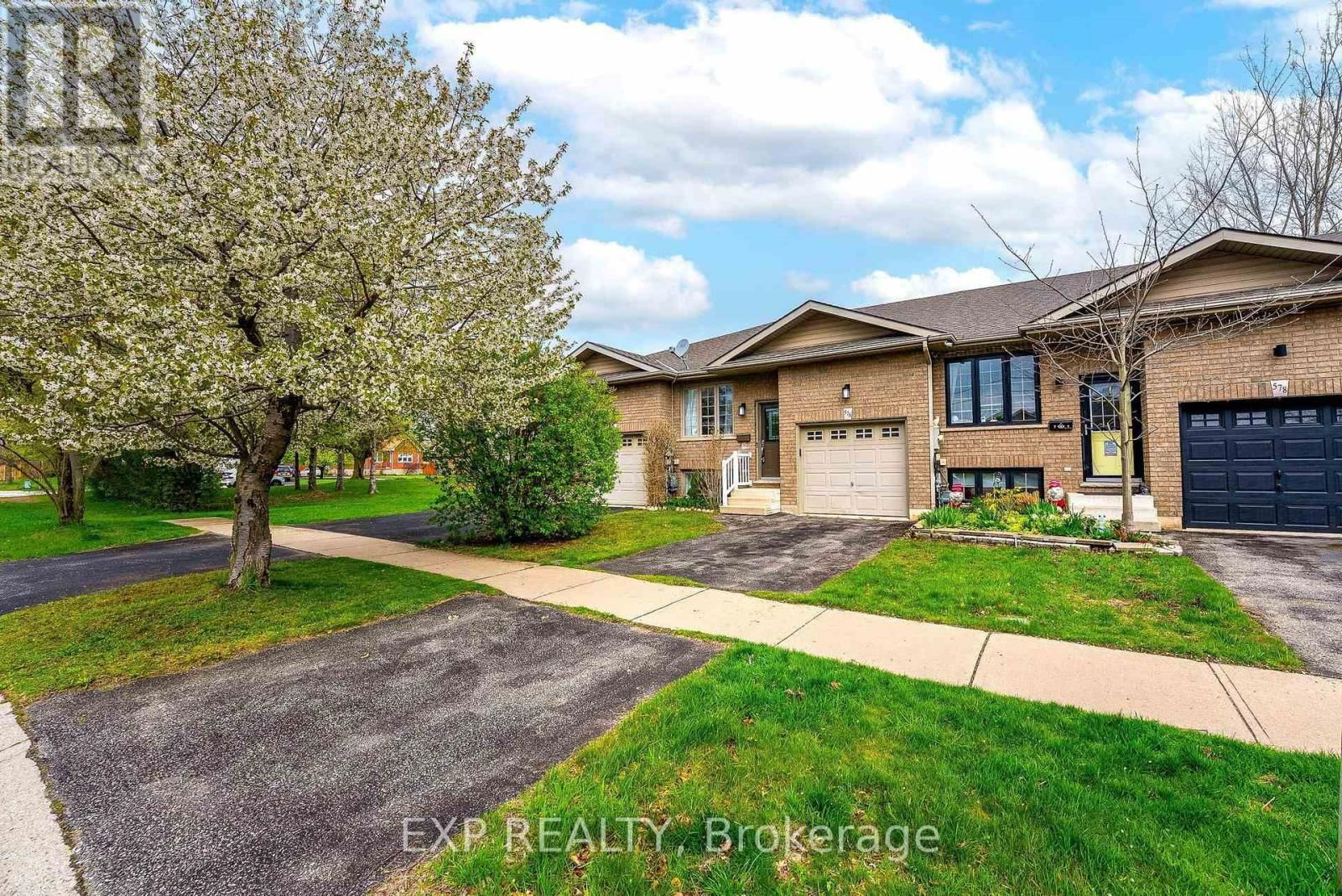 576 GREY STREET Image 3