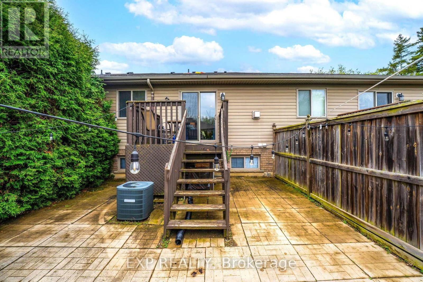 576 GREY STREET Image 40