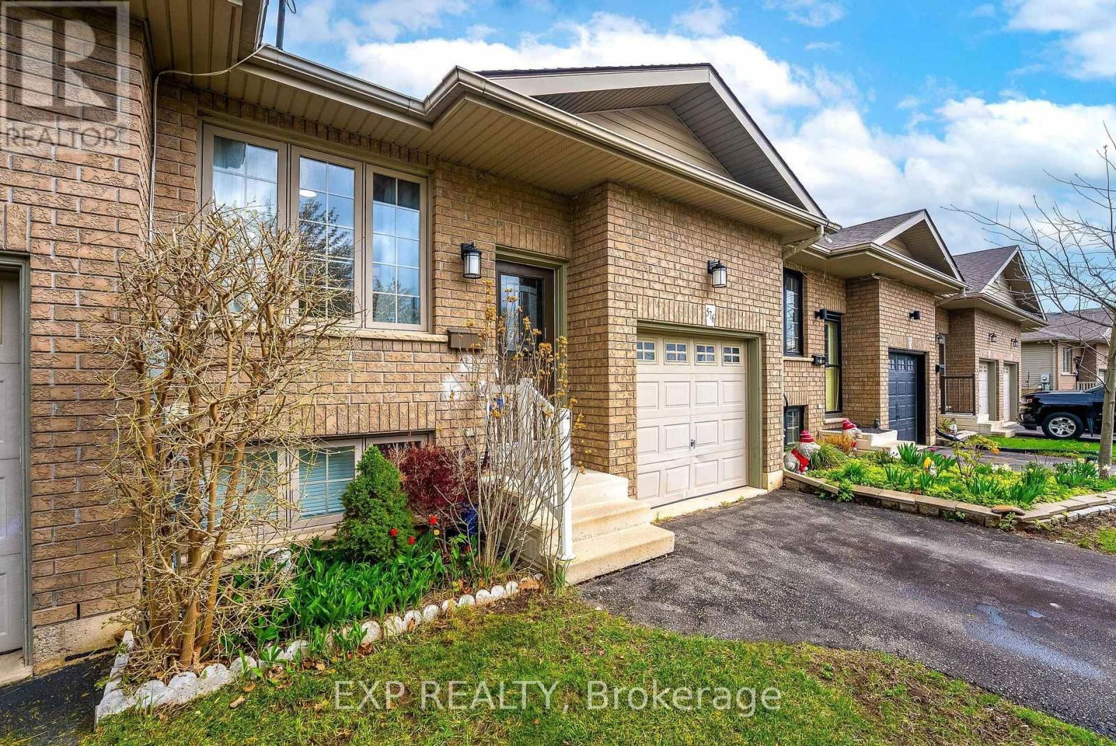 576 GREY STREET Image 6
