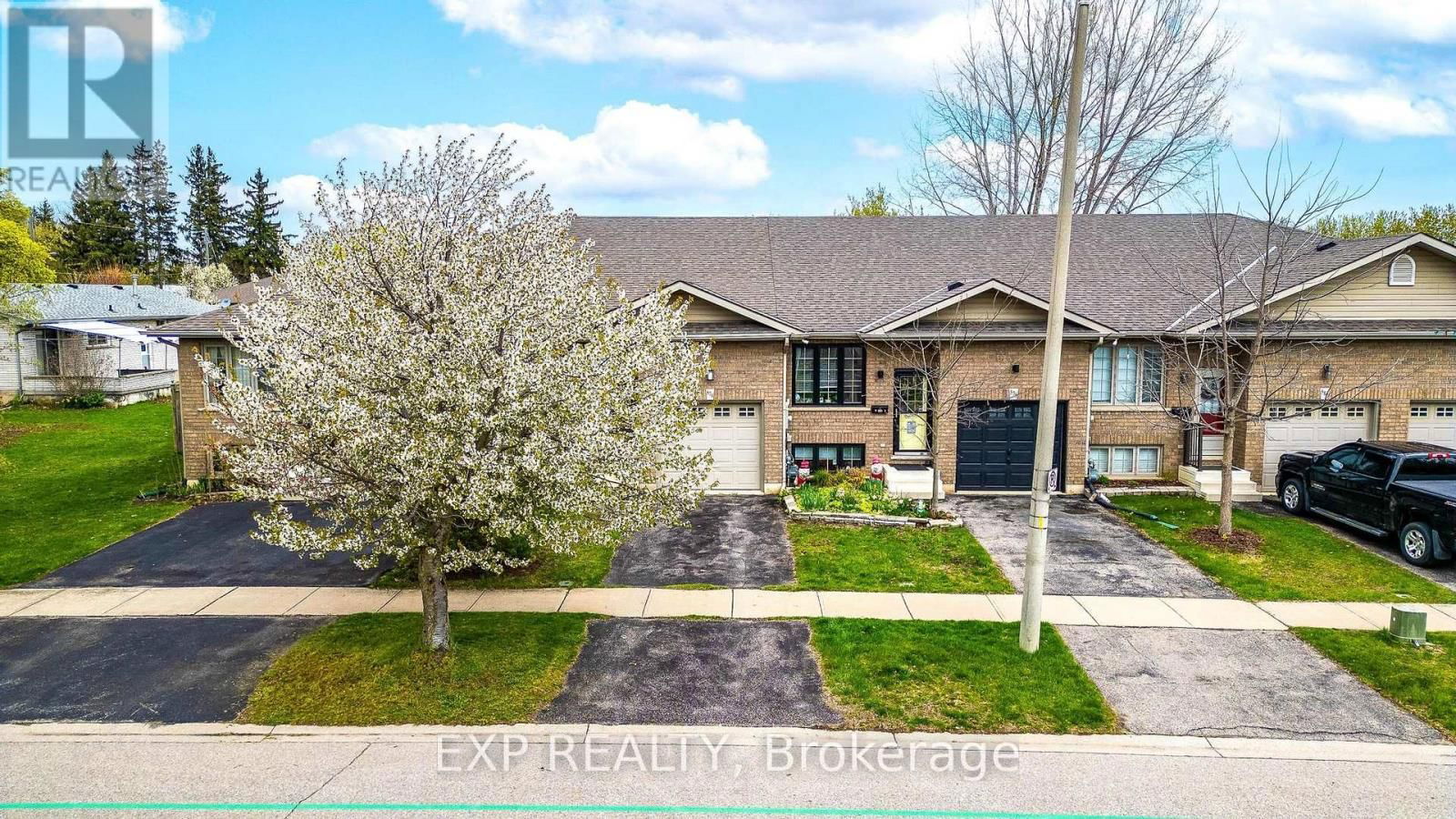 576 GREY STREET Image 8