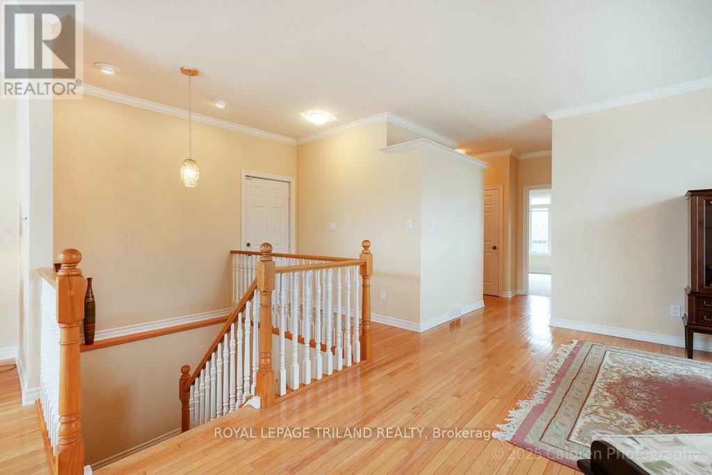 231 - 600 HYDE PARK ROAD Image 10