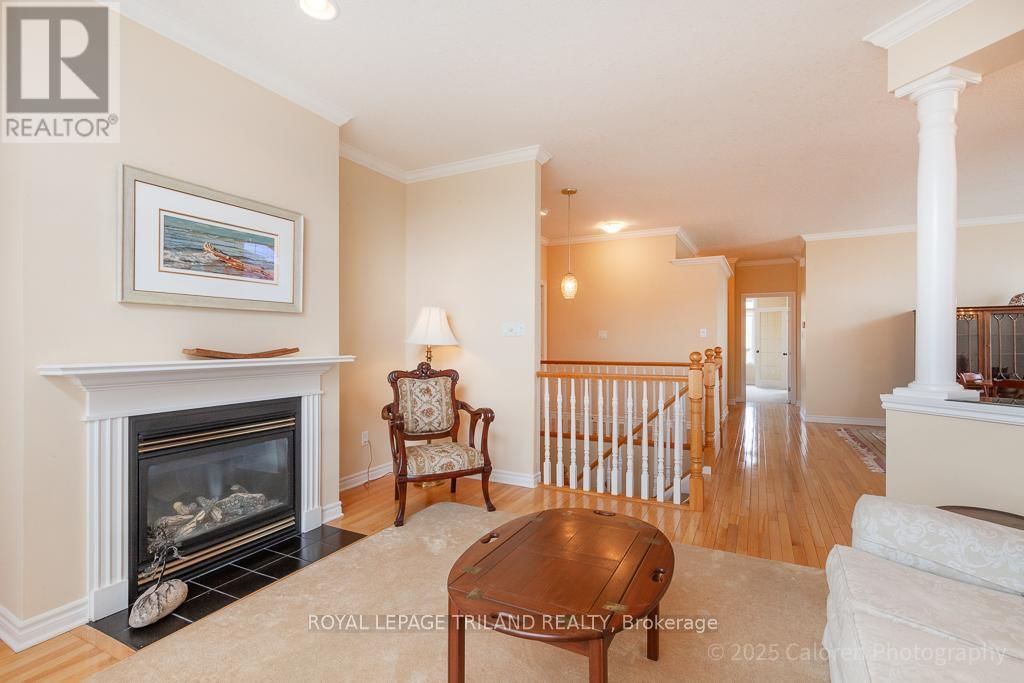 231 - 600 HYDE PARK ROAD Image 12
