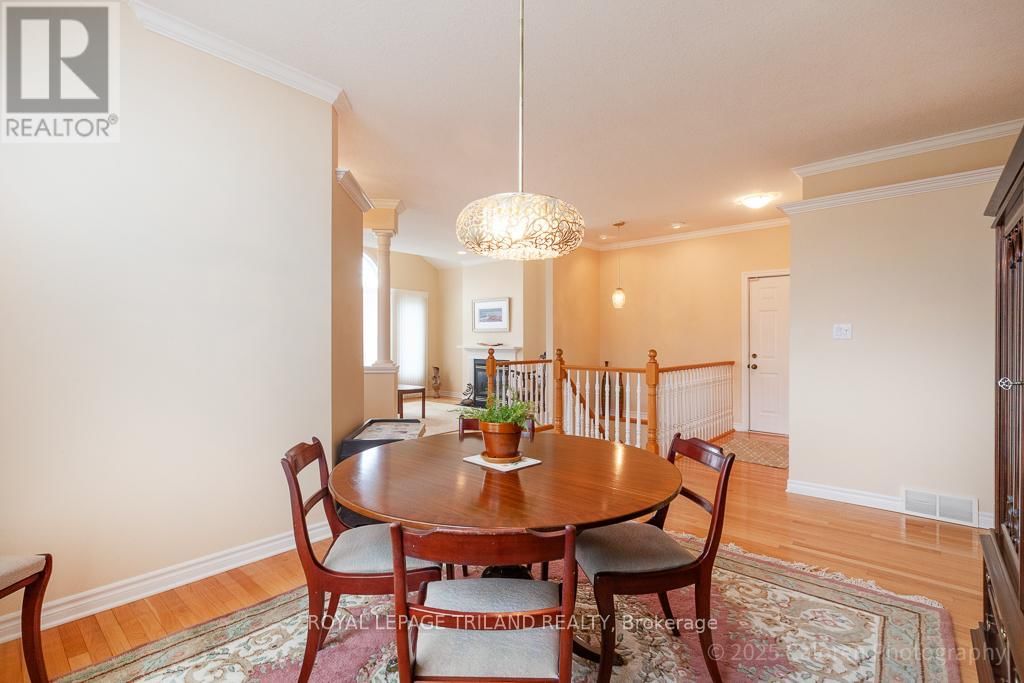 231 - 600 HYDE PARK ROAD Image 18