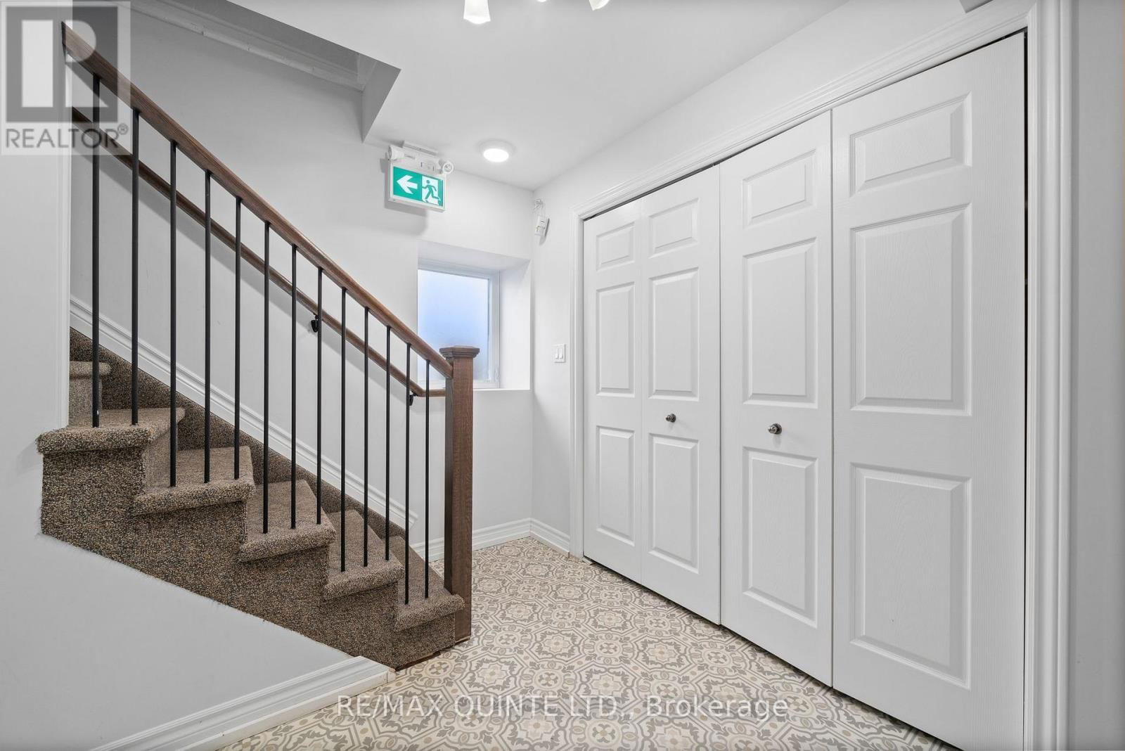 11 VICTORIA AVENUE Image 12