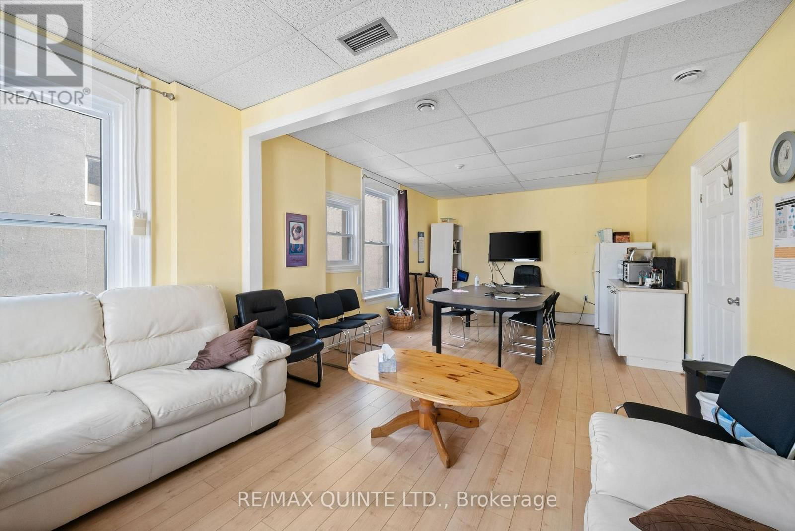 11 VICTORIA AVENUE Image 16