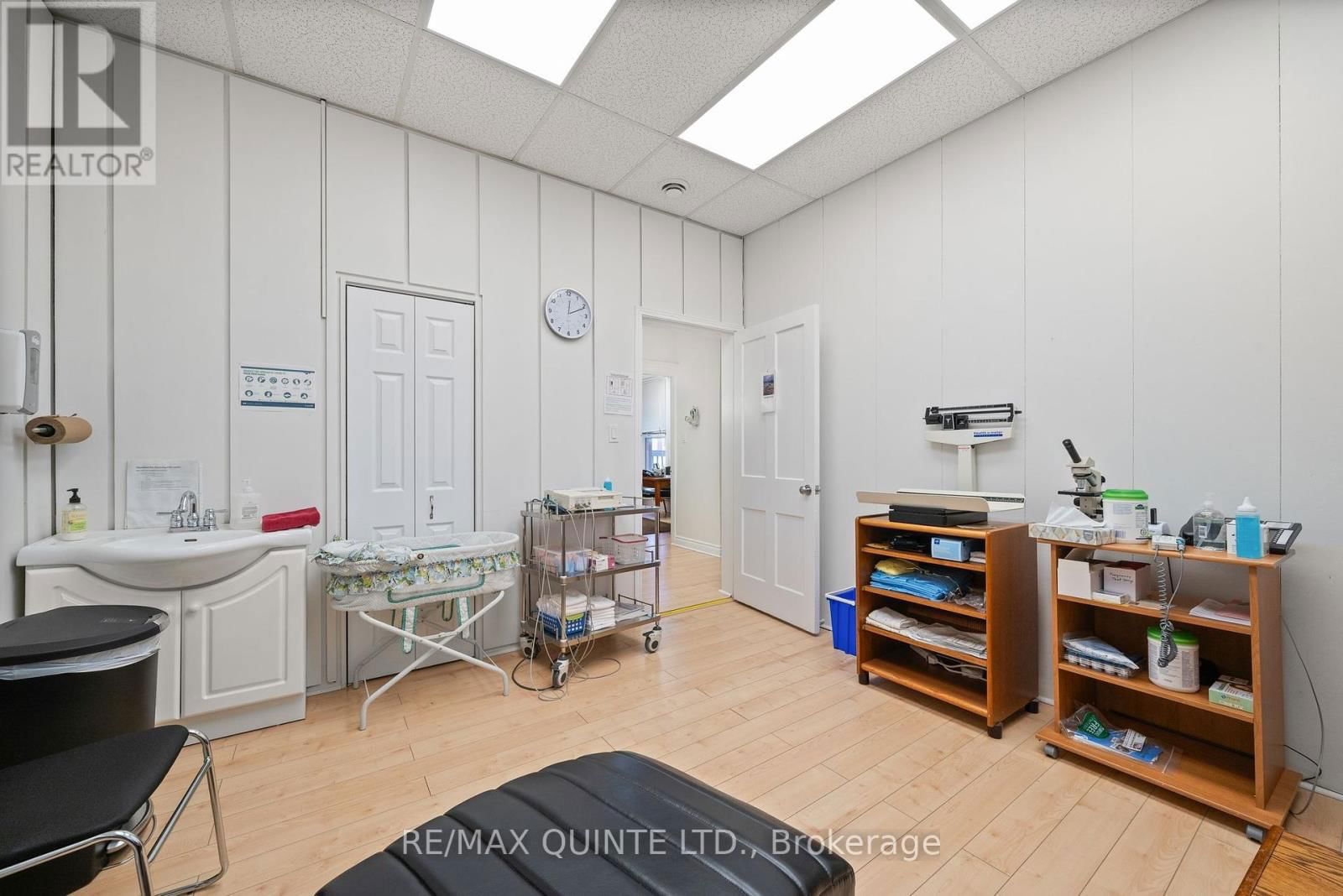 11 VICTORIA AVENUE Image 20