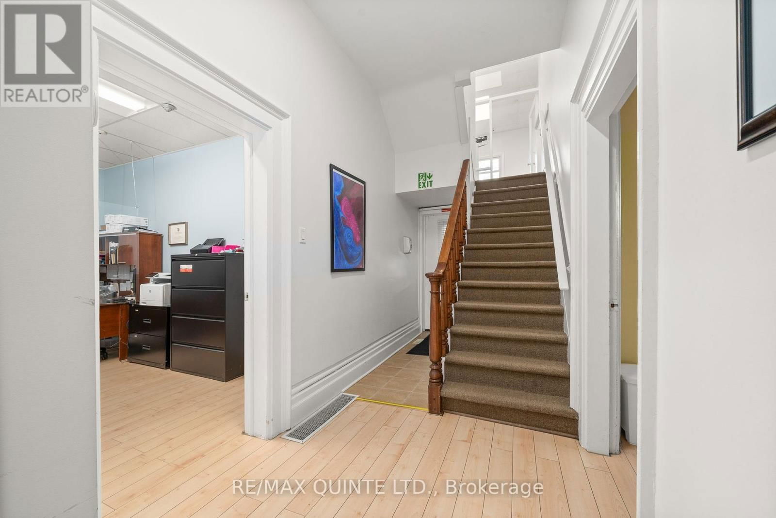 11 VICTORIA AVENUE Image 9