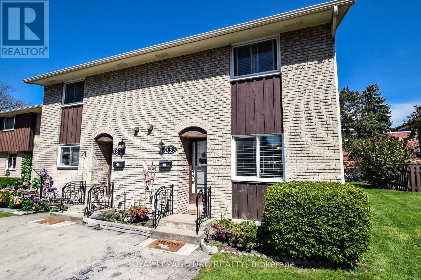 9 - 50 LAKESHORE ROAD Image 2