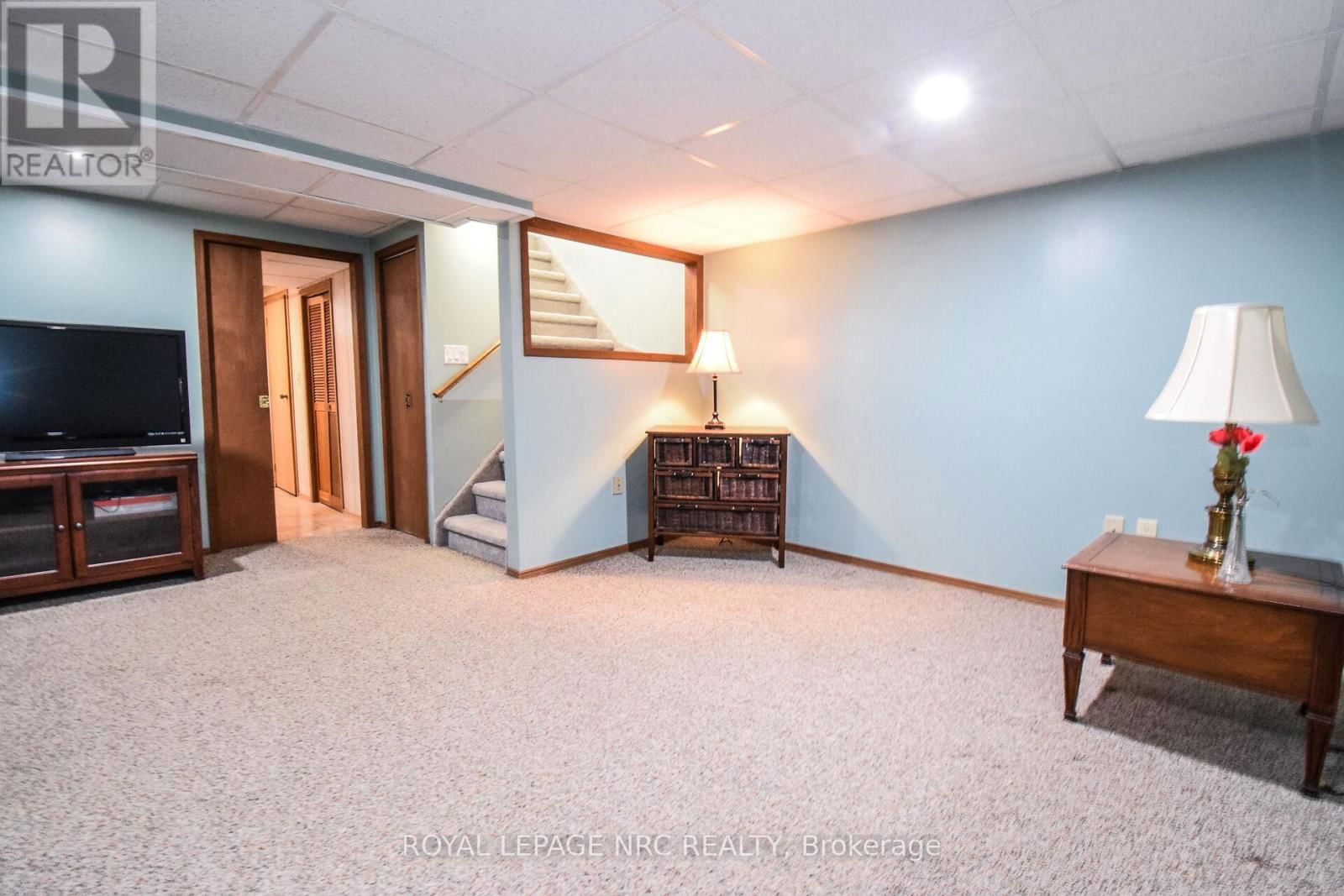 9 - 50 LAKESHORE ROAD Image 30