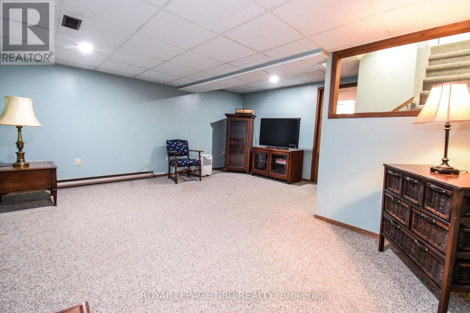 9 - 50 LAKESHORE ROAD Image 31