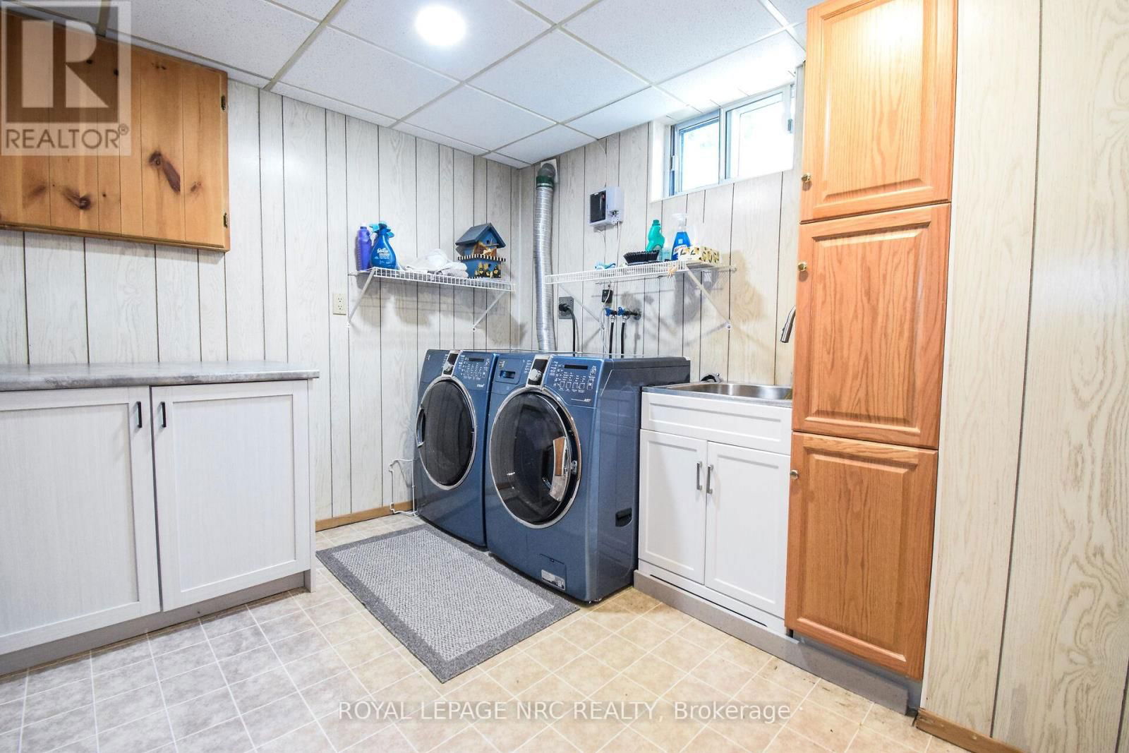 9 - 50 LAKESHORE ROAD Image 32
