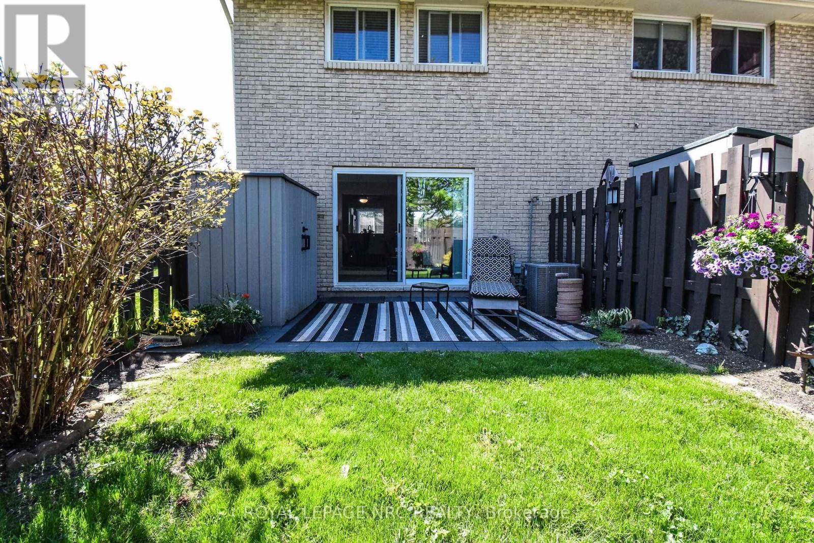9 - 50 LAKESHORE ROAD Image 35