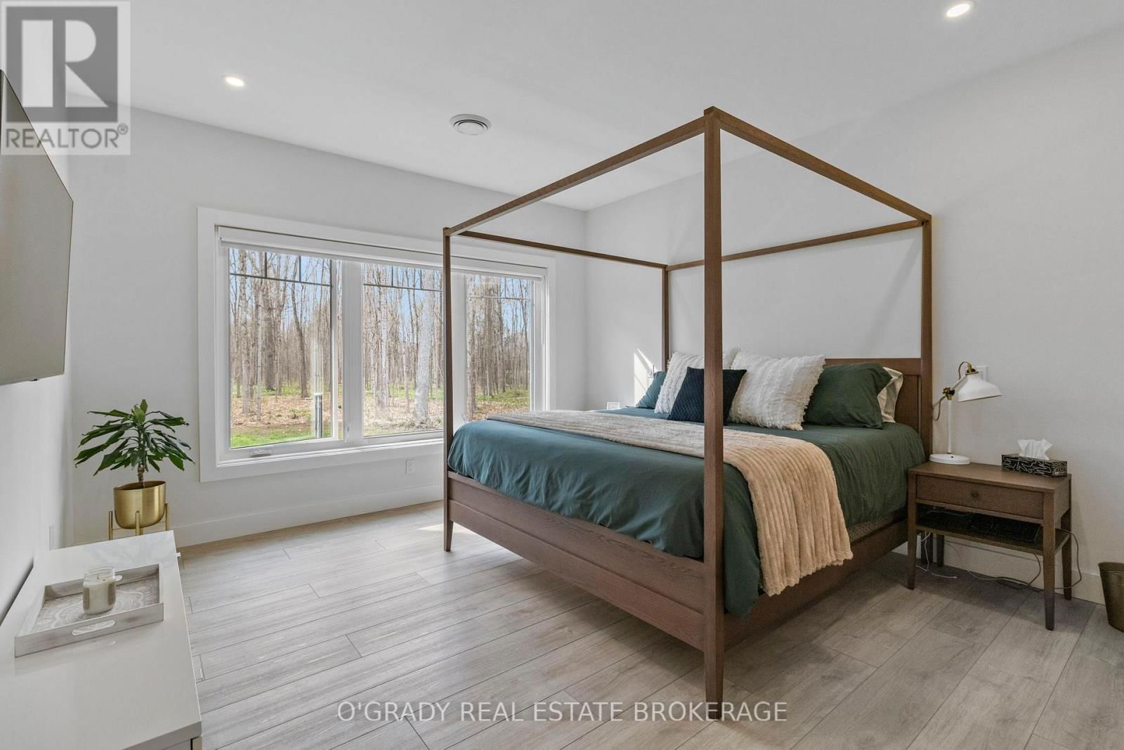 220 8TH LINE ROAD Image 36