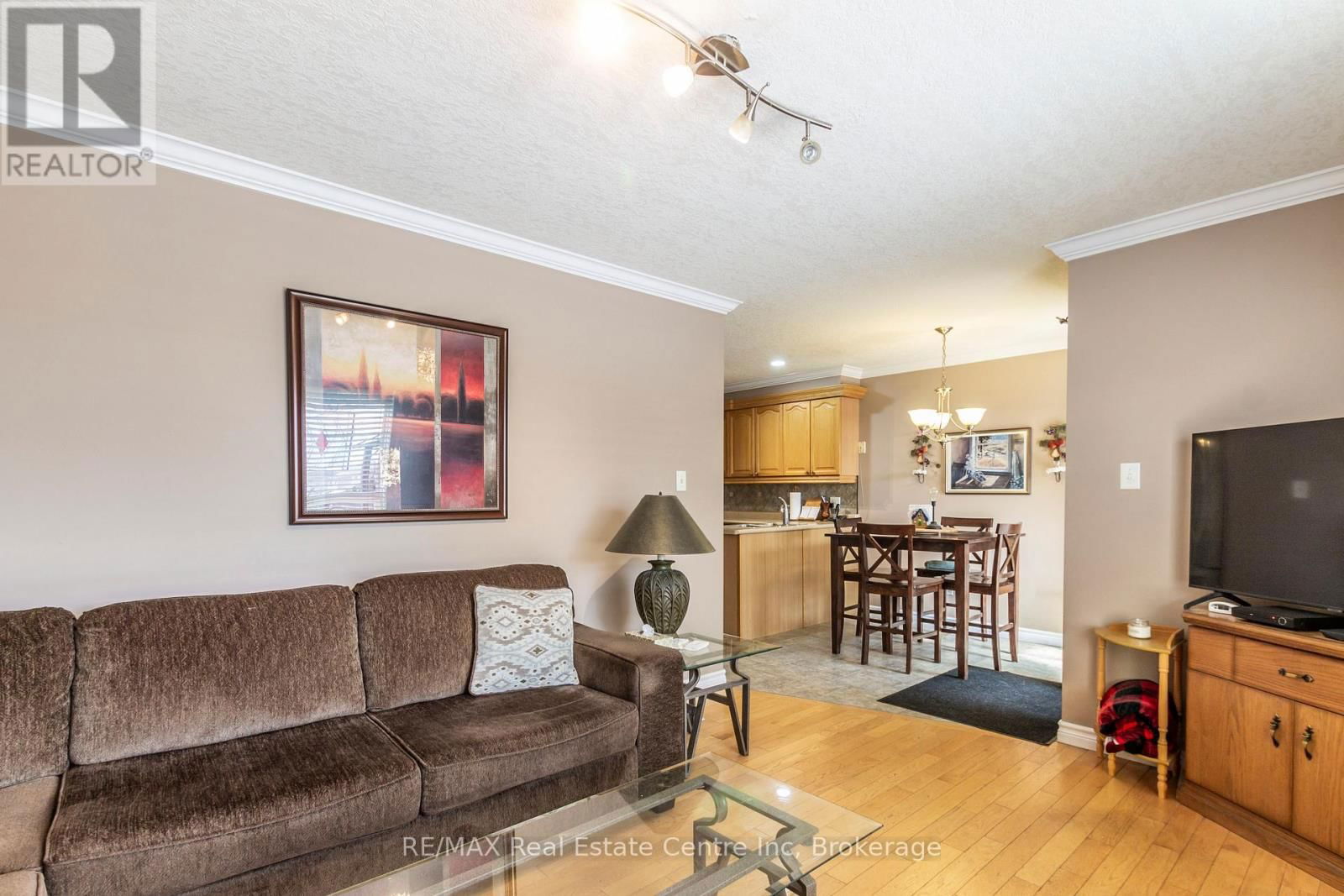 40 BAILEY AVENUE Image 10