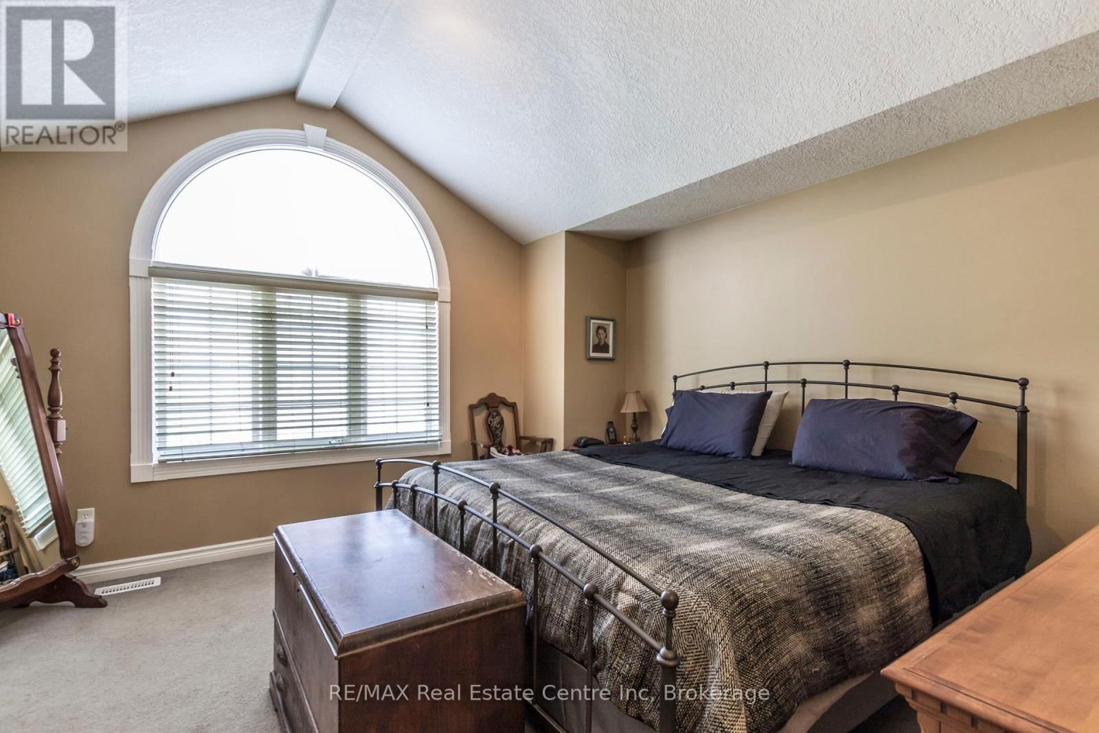 40 BAILEY AVENUE Image 13