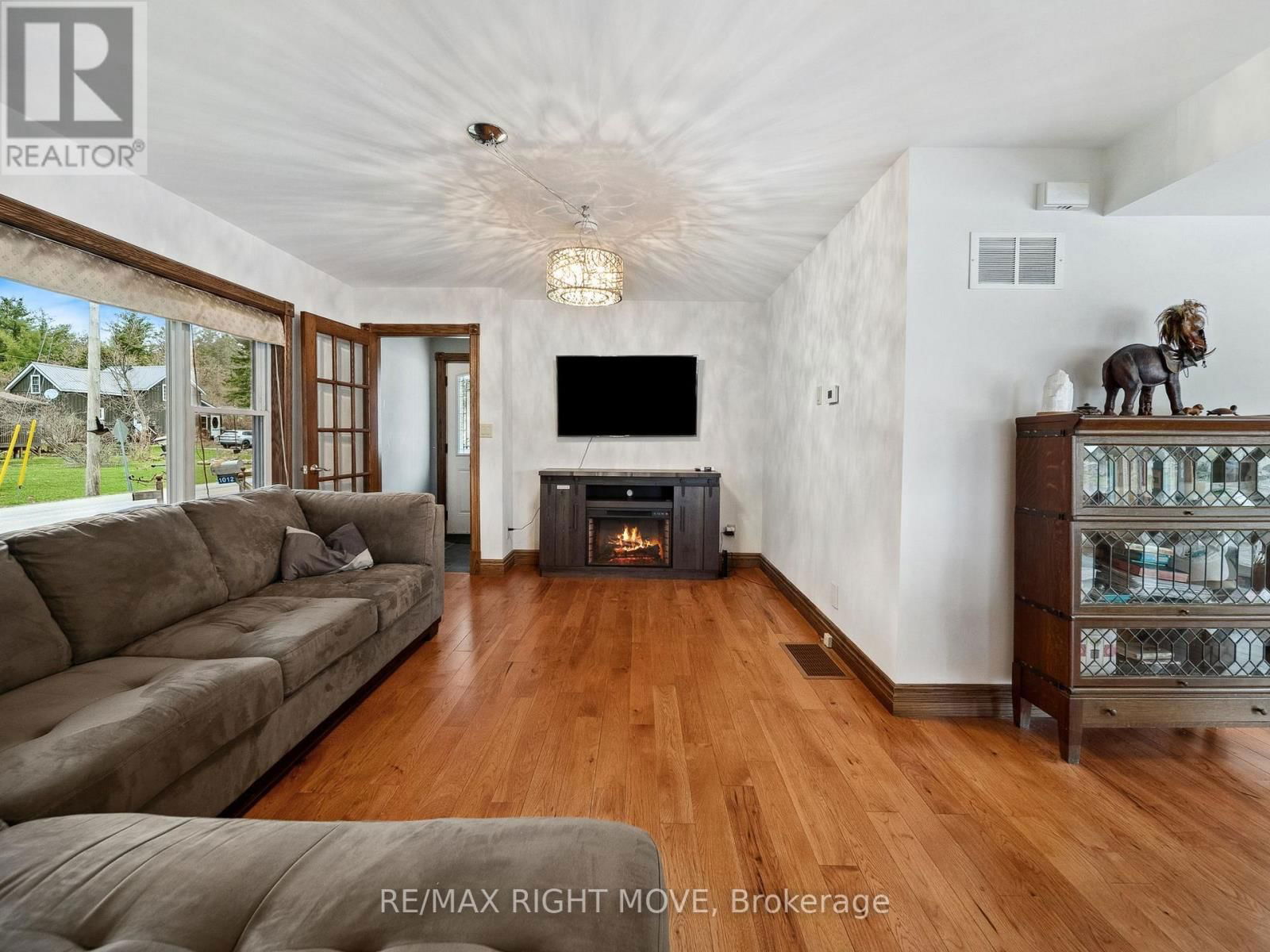 1012 COWBELL LANE Image 20