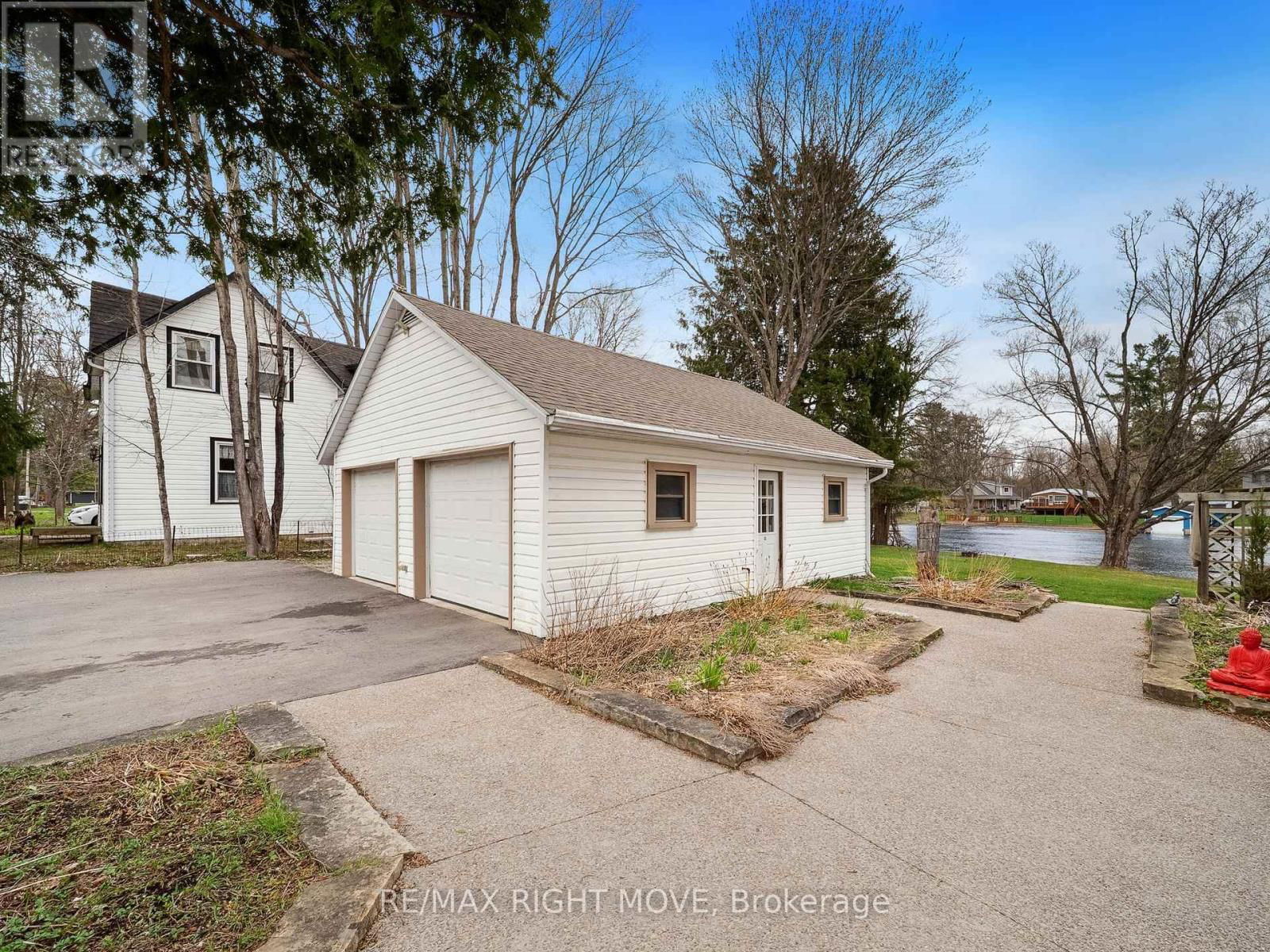 1012 COWBELL LANE Image 26