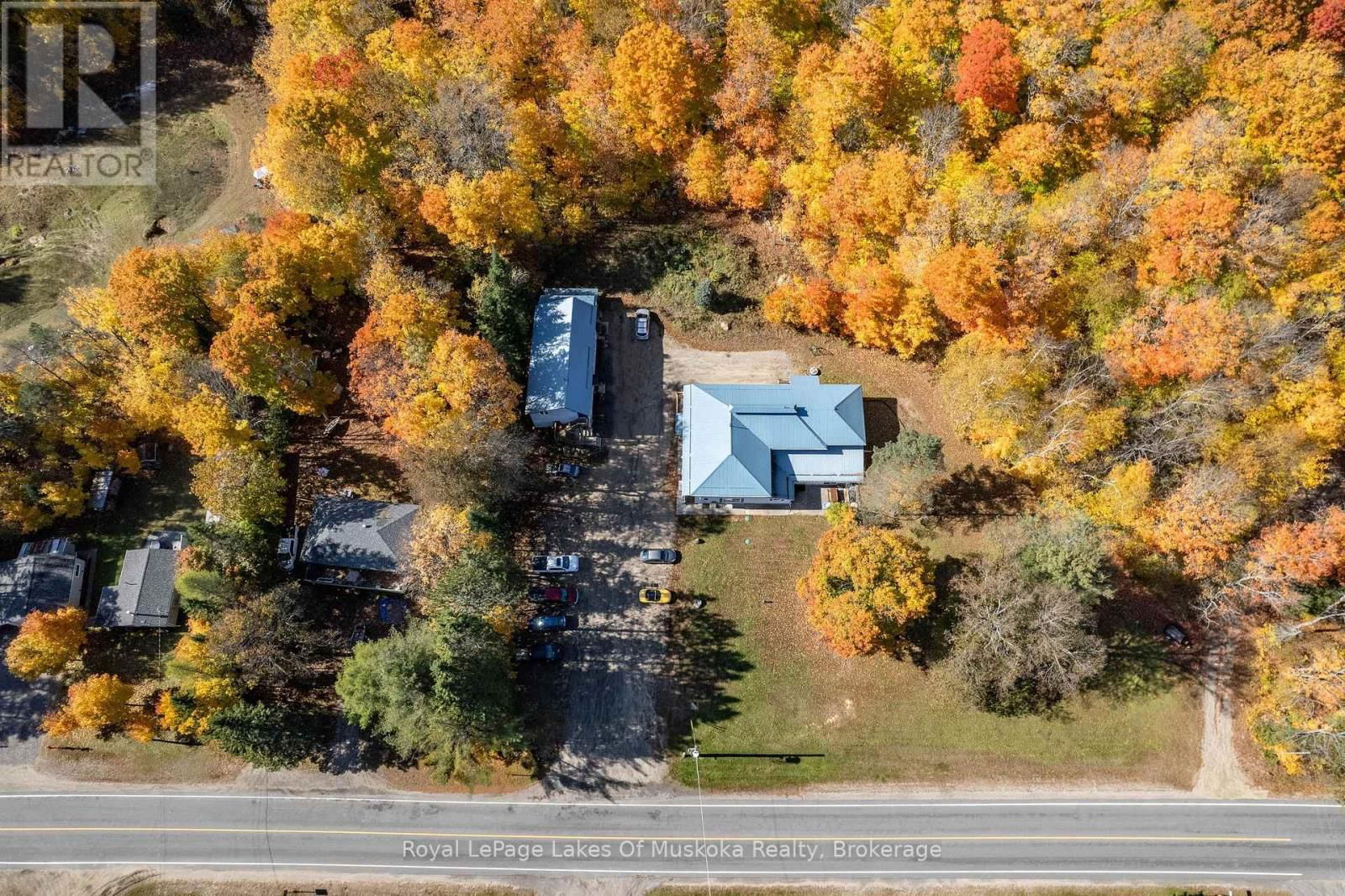 1070 592 NORTH Image 20