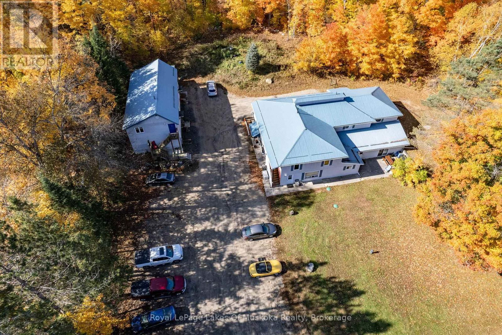 1070 592 NORTH Image 22