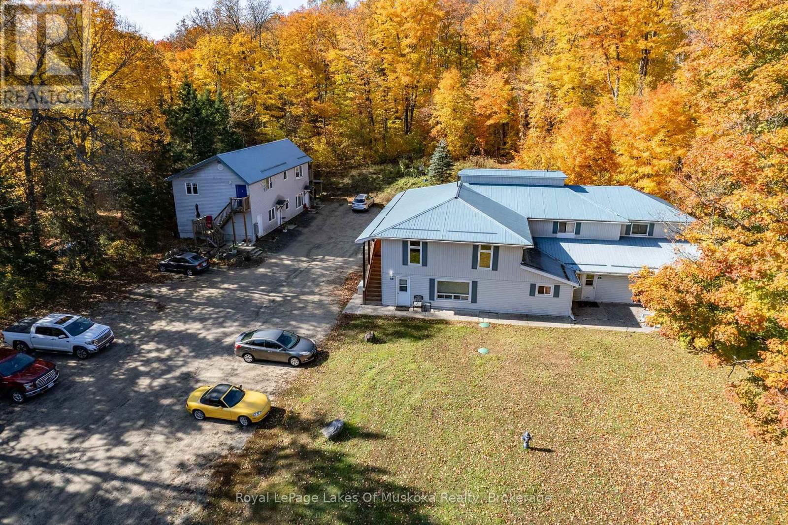 1070 592 NORTH Image 24