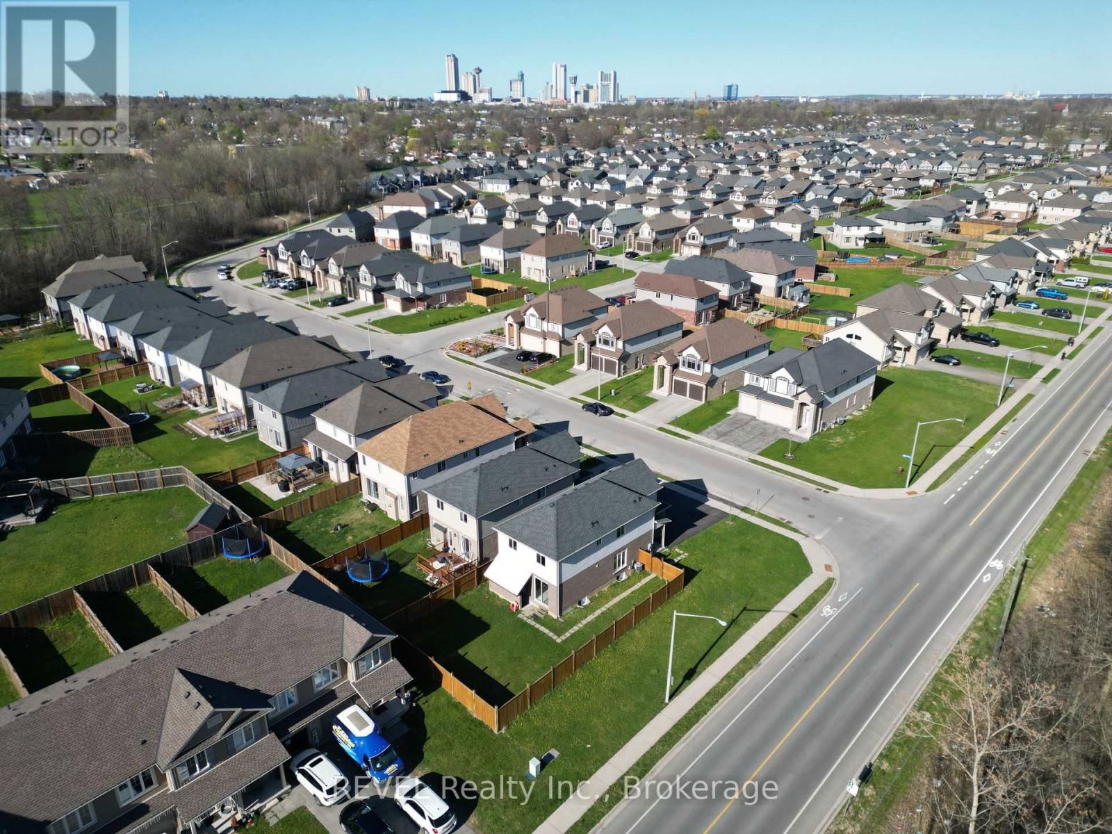 6739 SAM IORFIDA DRIVE Image 40