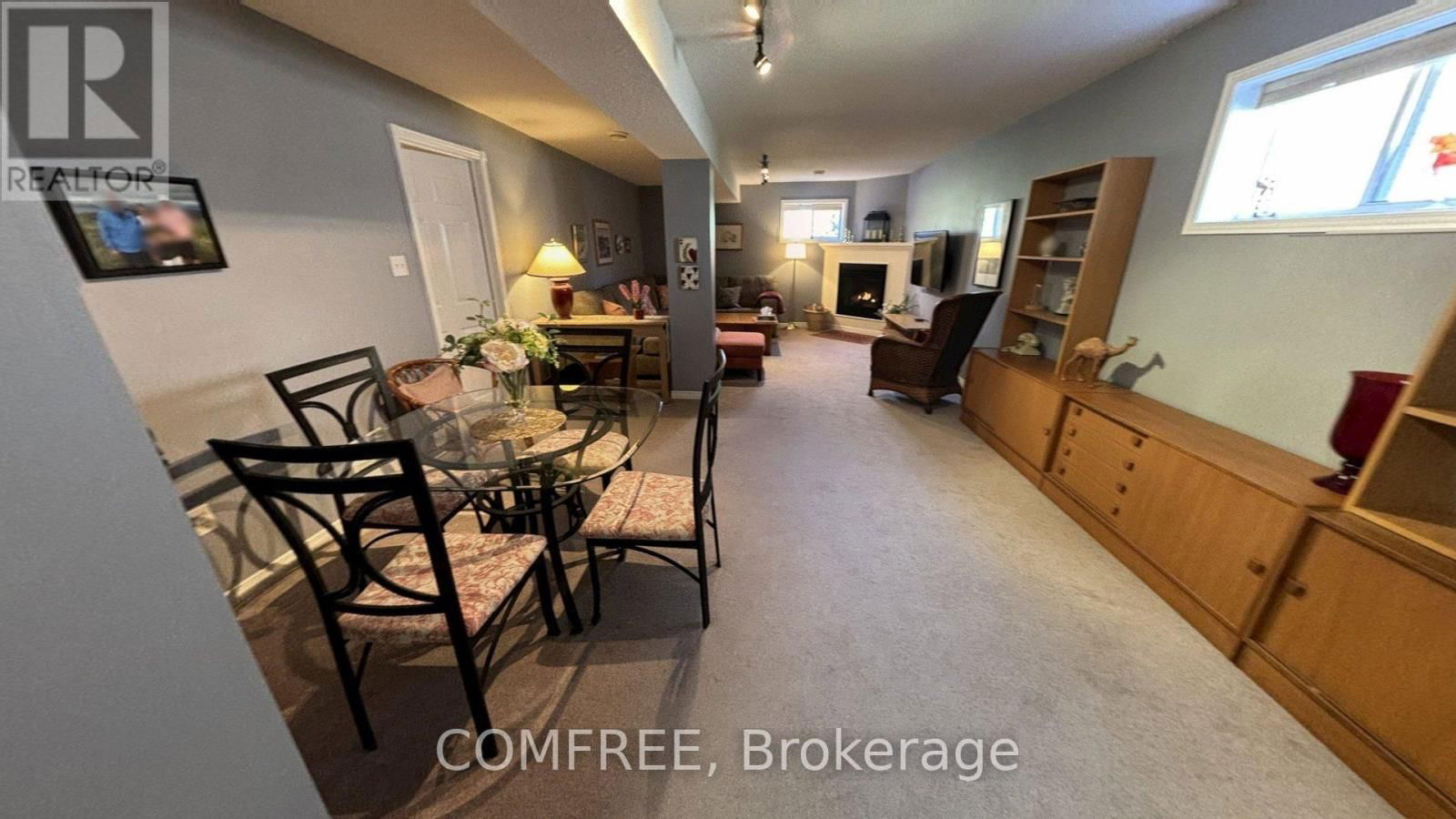 284 ROCKINGHAM COURT Image 18