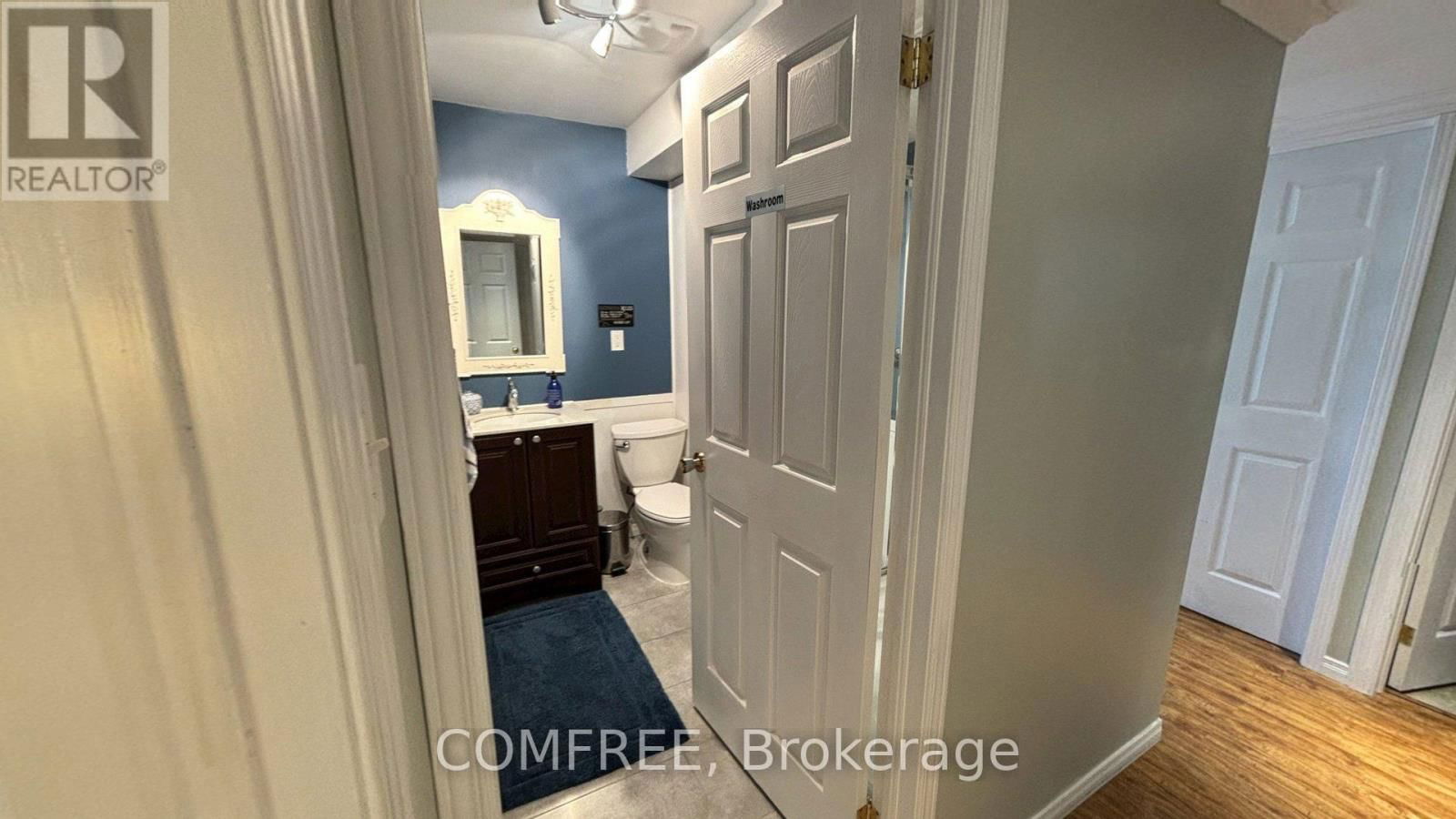 284 ROCKINGHAM COURT Image 19