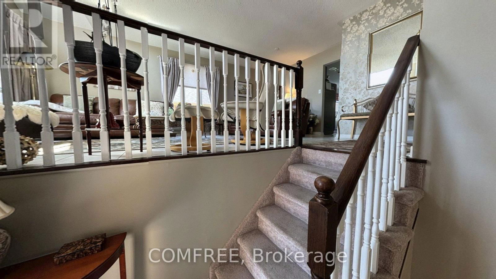 284 ROCKINGHAM COURT Image 3