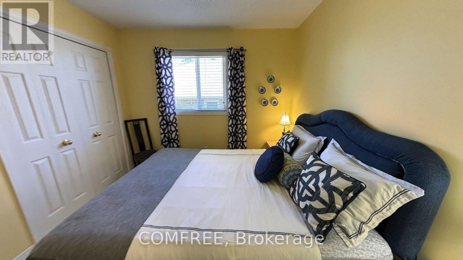 284 ROCKINGHAM COURT Image 8