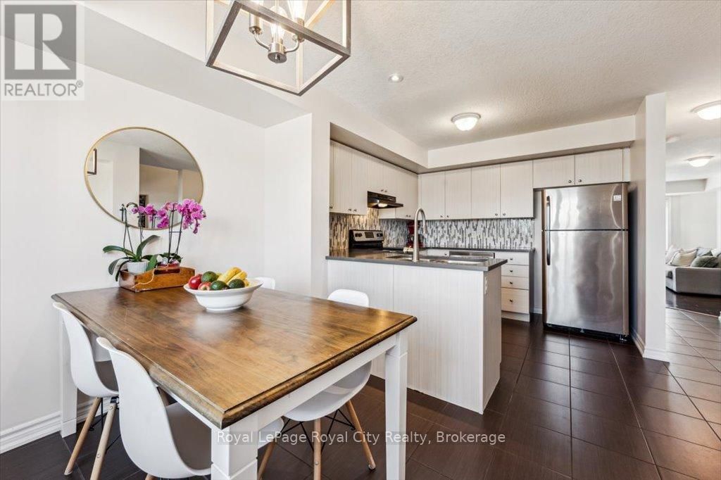 19B - 15 CARERE CRESCENT Image 11