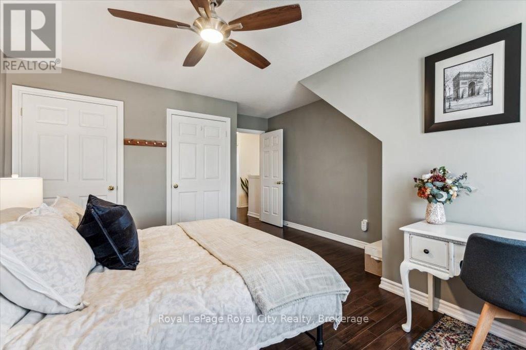 19B - 15 CARERE CRESCENT Image 20