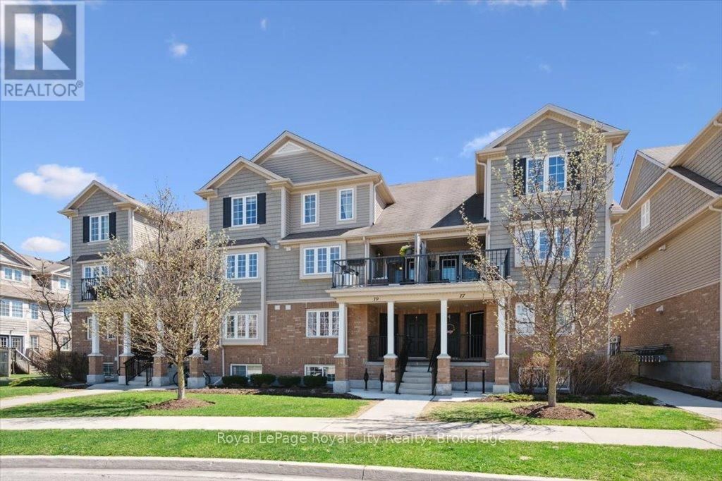 19B - 15 CARERE CRESCENT Image 3