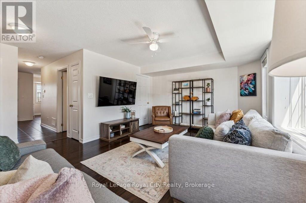 19B - 15 CARERE CRESCENT Image 5