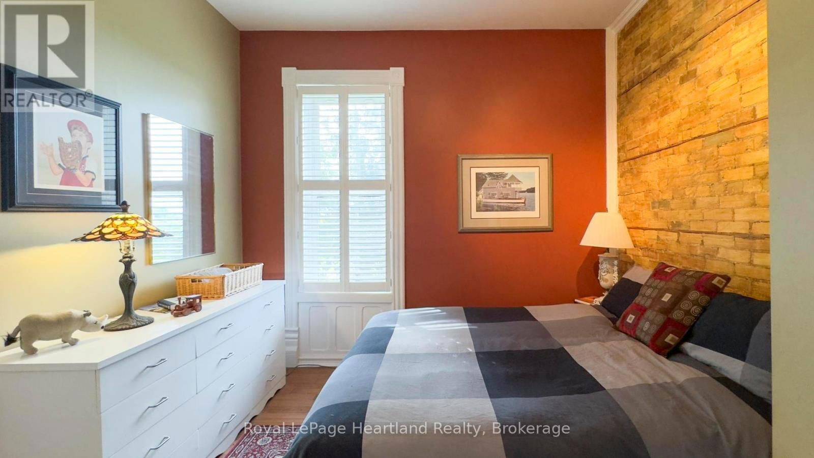 73399 LONDON ROAD Image 28