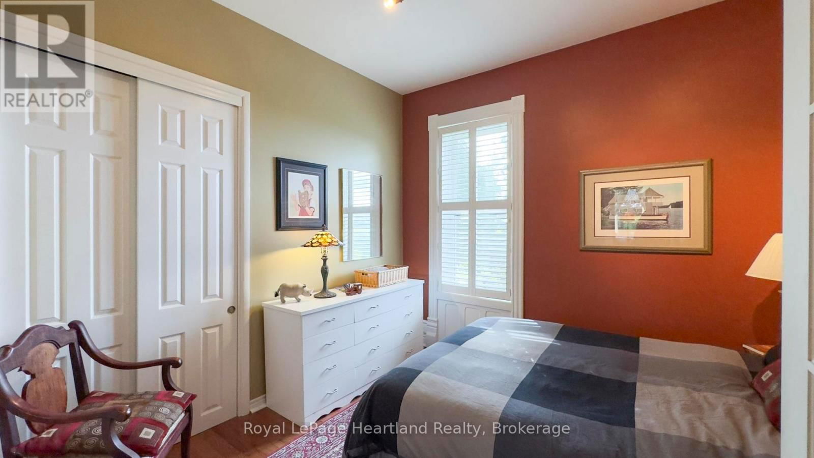 73399 LONDON ROAD Image 29