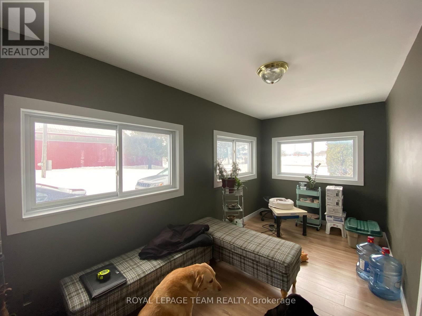210 BASKIN DRIVE EAST Image 5