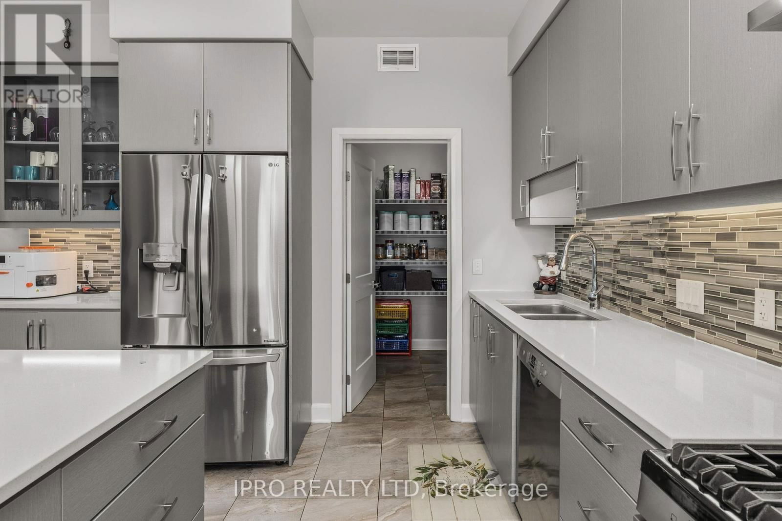 1139 HORIZON DRIVE Image 12