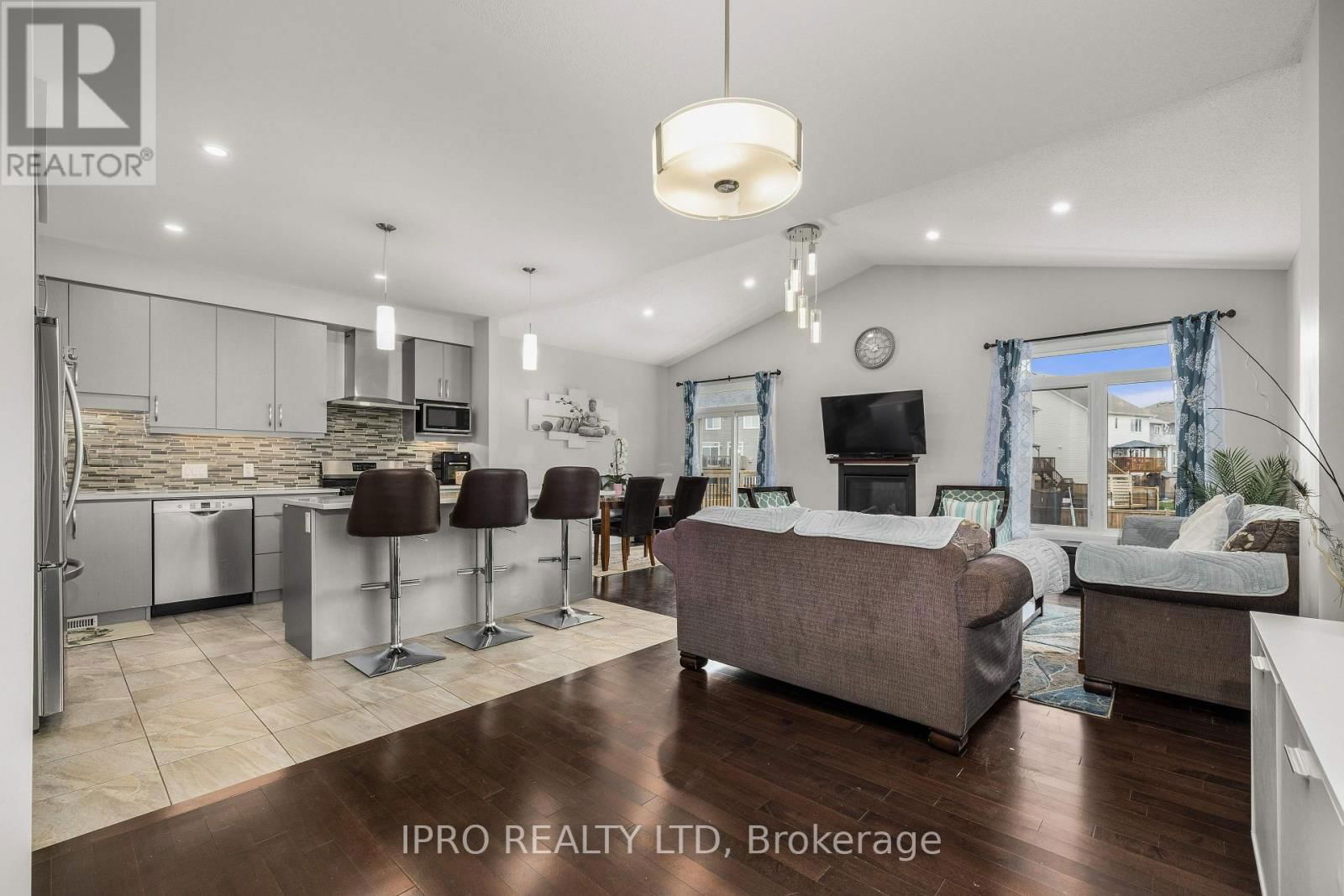 1139 HORIZON DRIVE Image 9