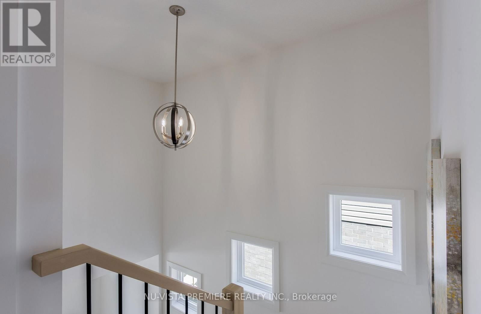 28 BASIL CRESCENT Image 25