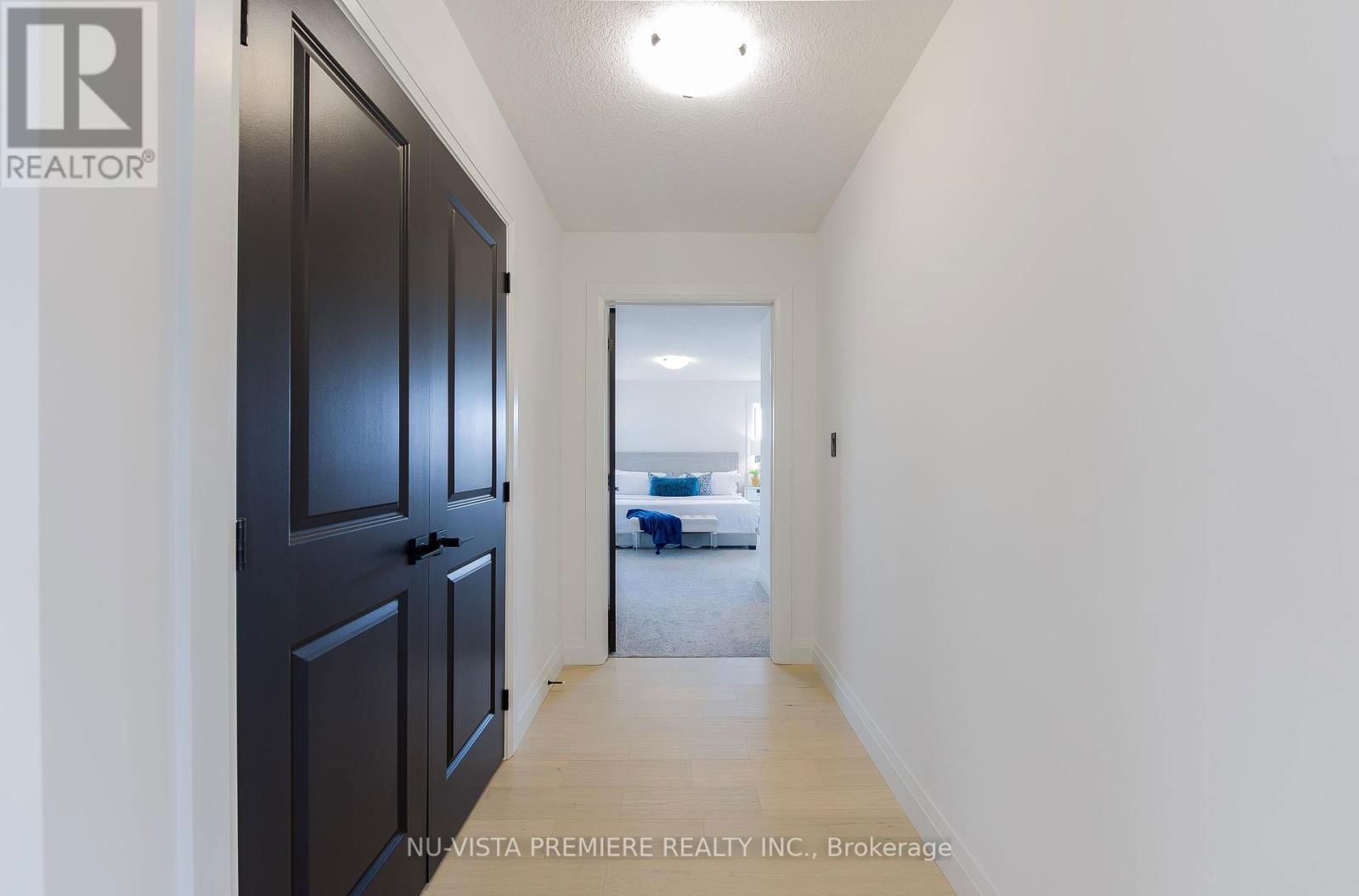 28 BASIL CRESCENT Image 26