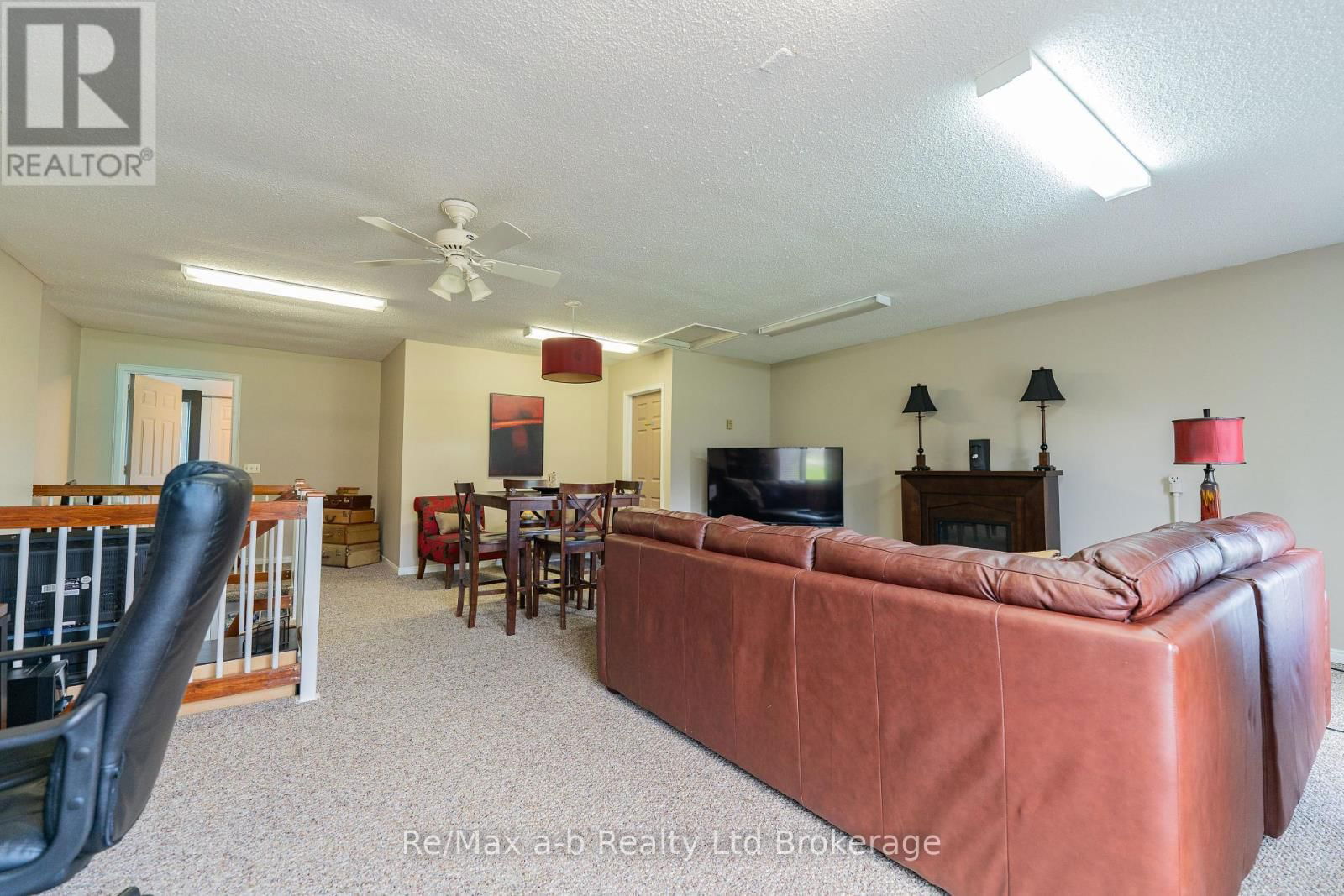 10884 PLANK ROAD Image 16