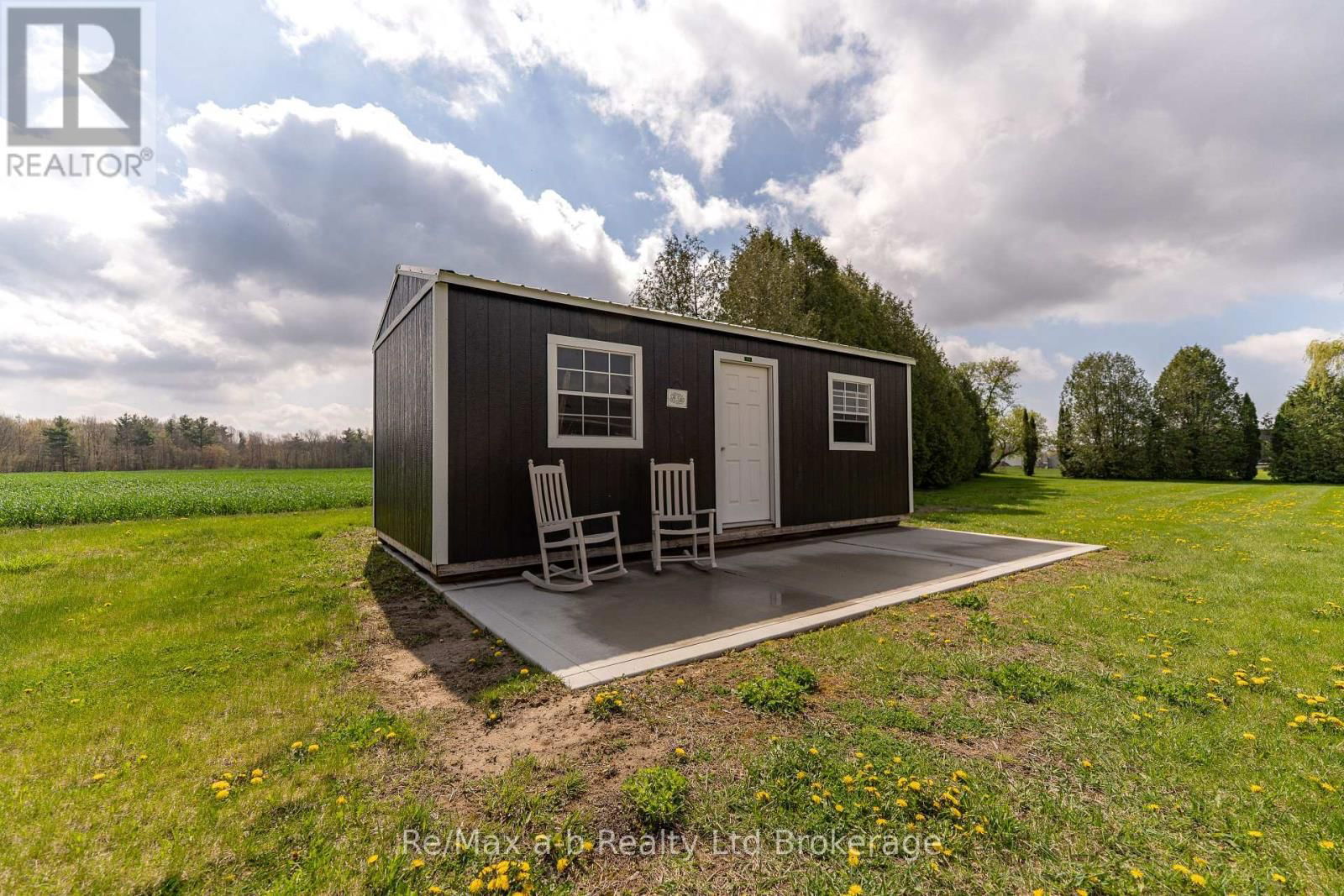 10884 PLANK ROAD Image 33