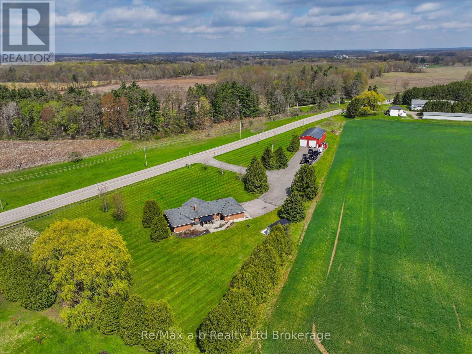 10884 PLANK ROAD Image 39