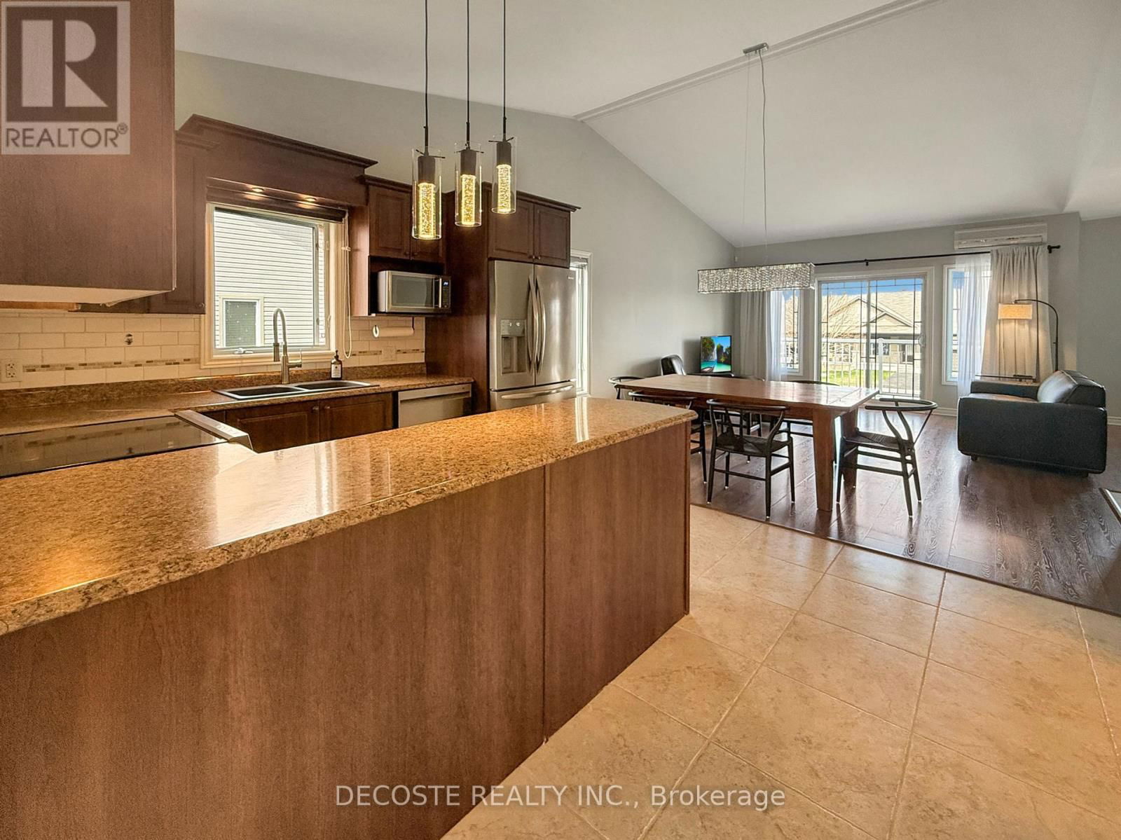 8 - 28 VALAIN STREET Image 16