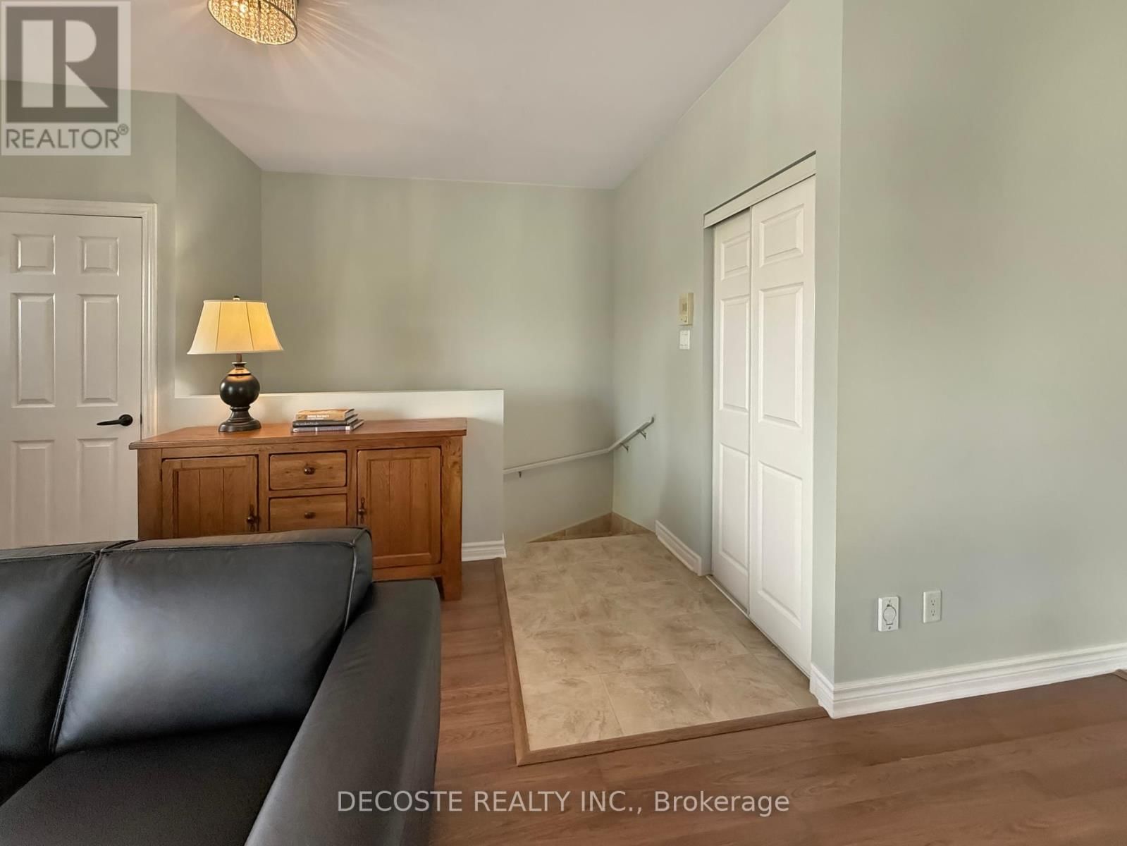 8 - 28 VALAIN STREET Image 6