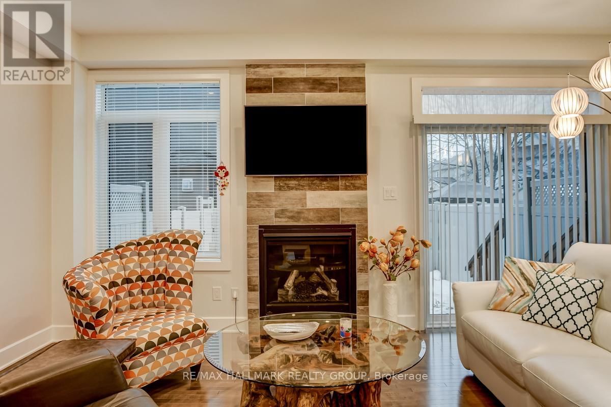 1006 SHEFFORD ROAD Image 10