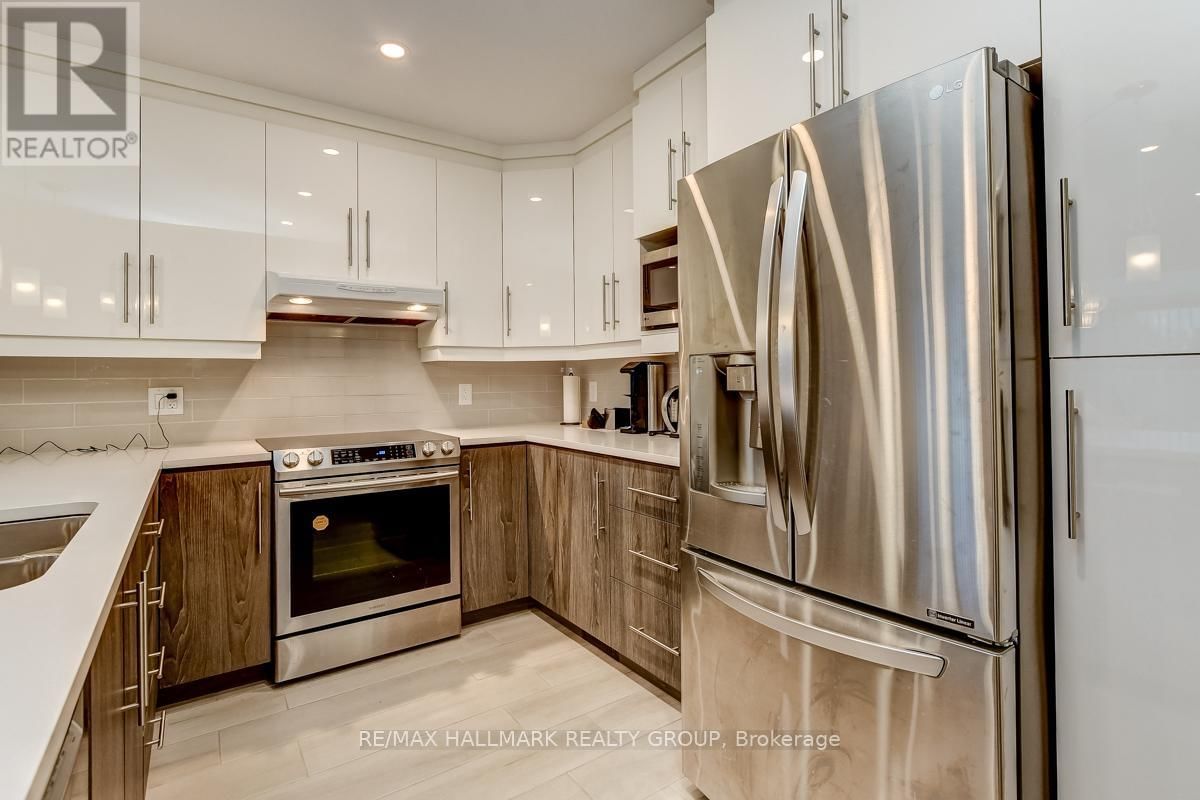 1006 SHEFFORD ROAD Image 12