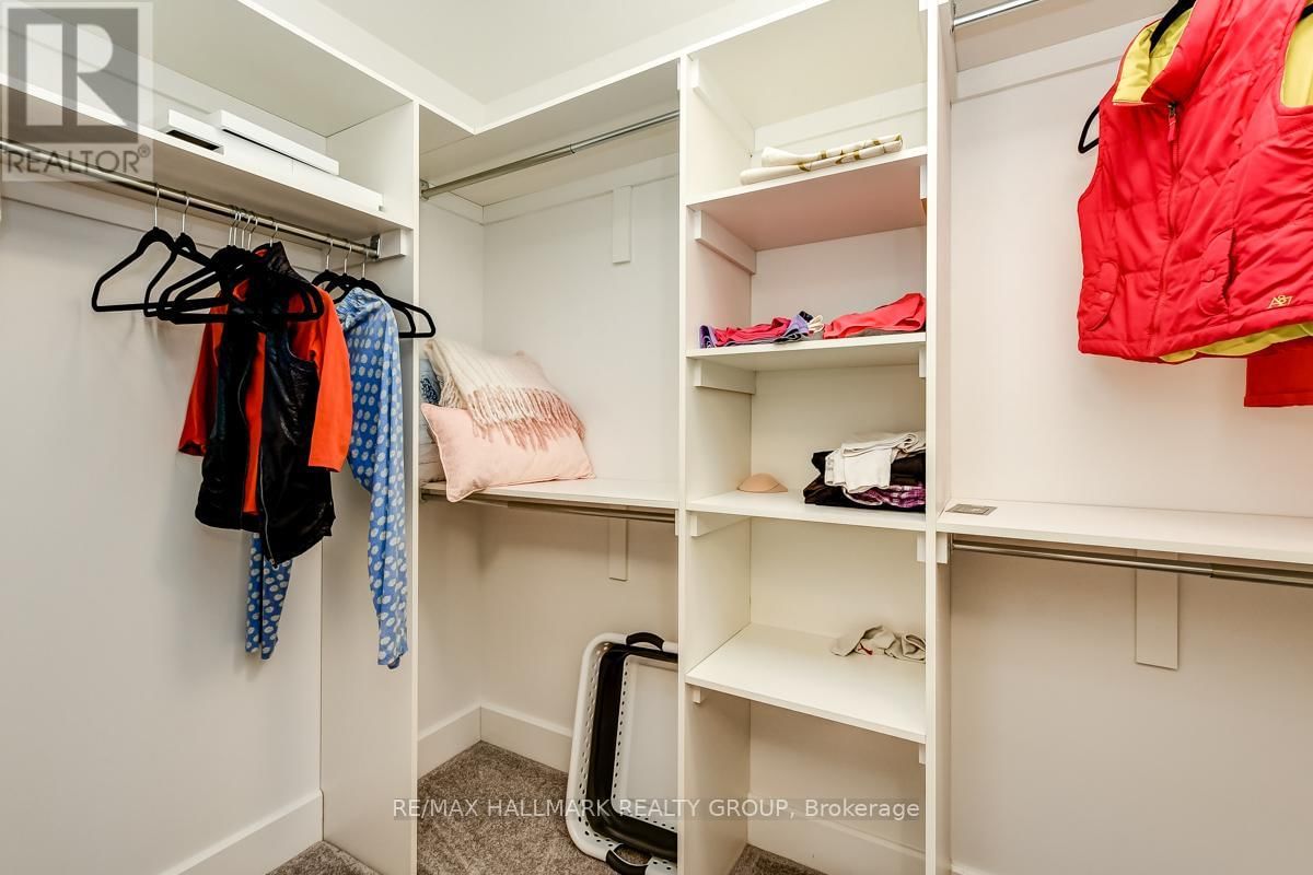 1006 SHEFFORD ROAD Image 19