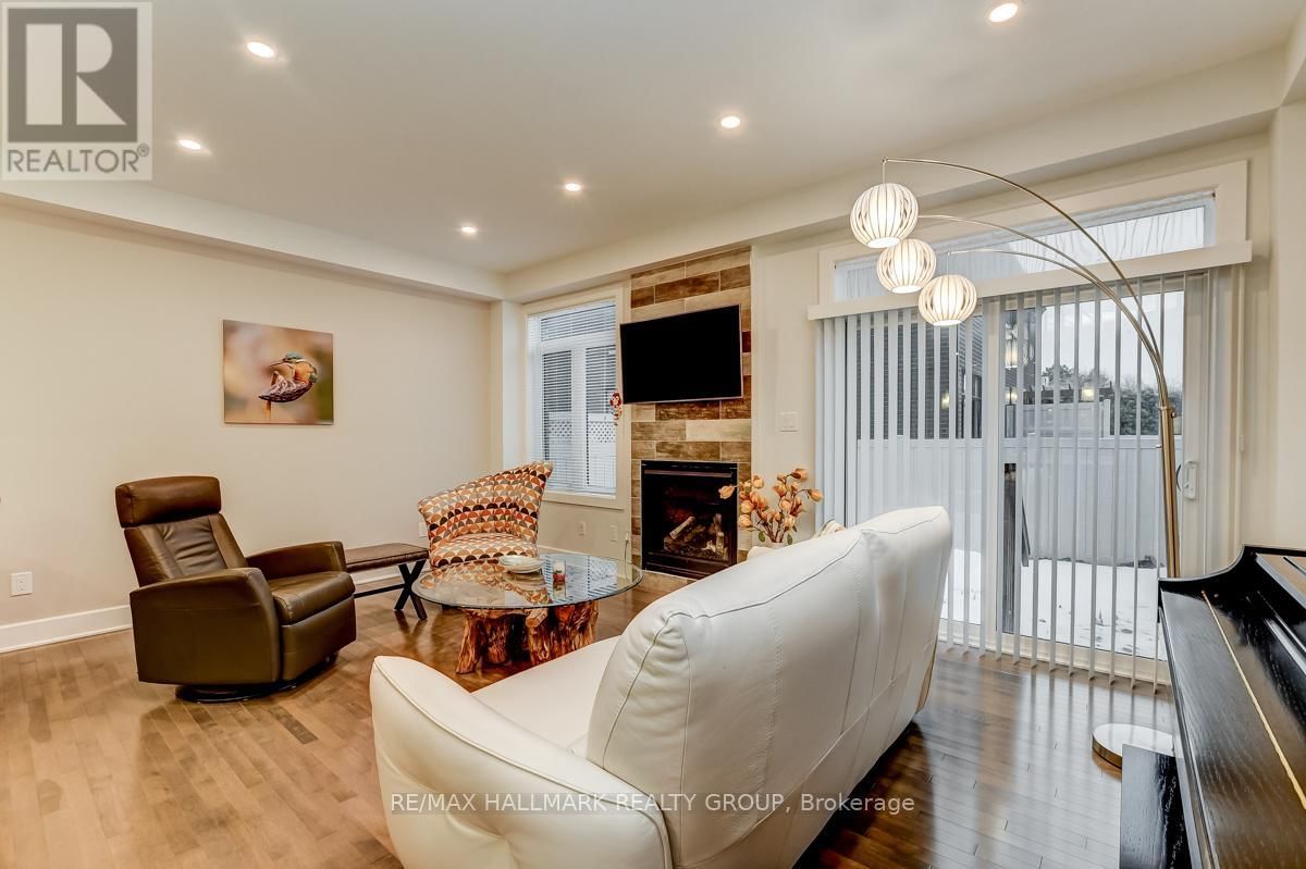 1006 SHEFFORD ROAD Image 7