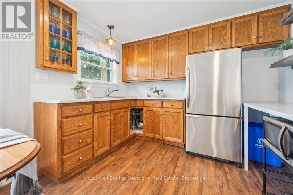 1012 TENTH STREET Image 12
